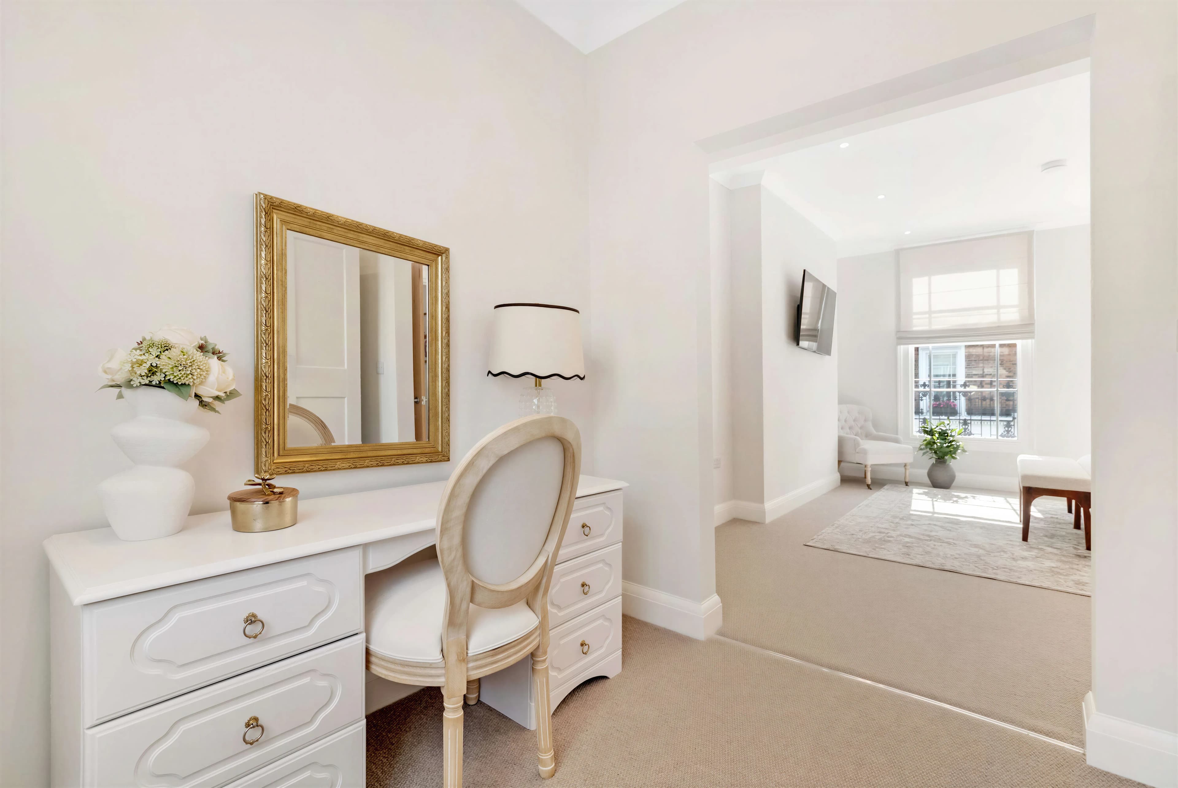 The Buckingham Estate  (HS390) — photo 25