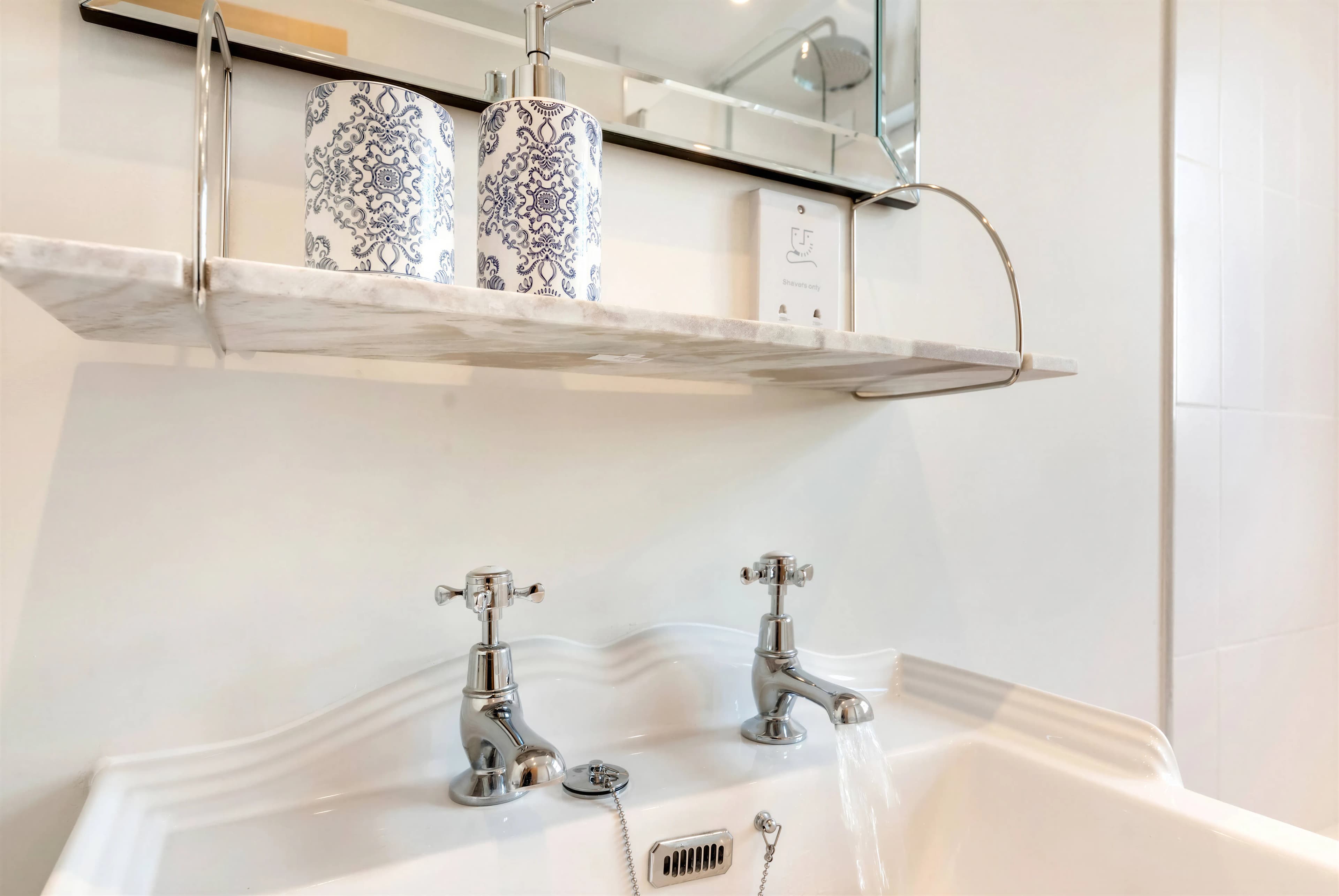 The Buckingham Estate  (HS390) — photo 27