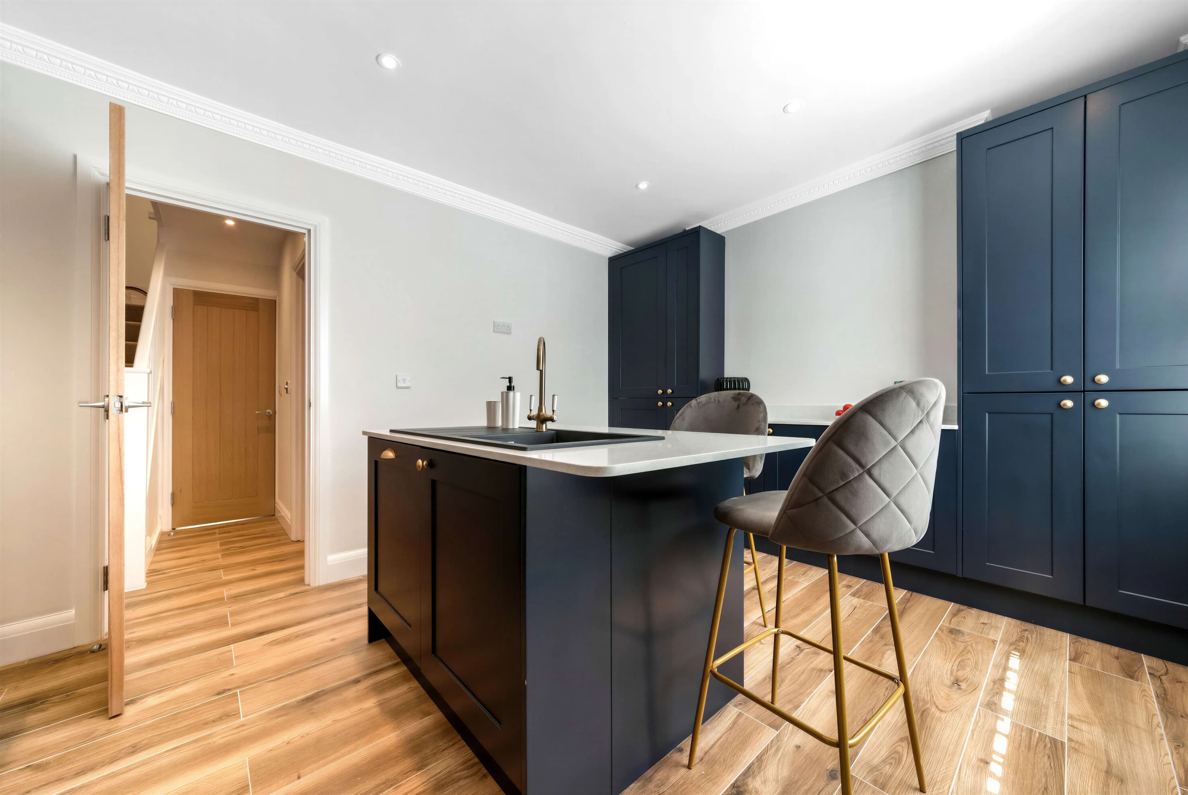 The Buckingham Estate  (HS390) — photo 36