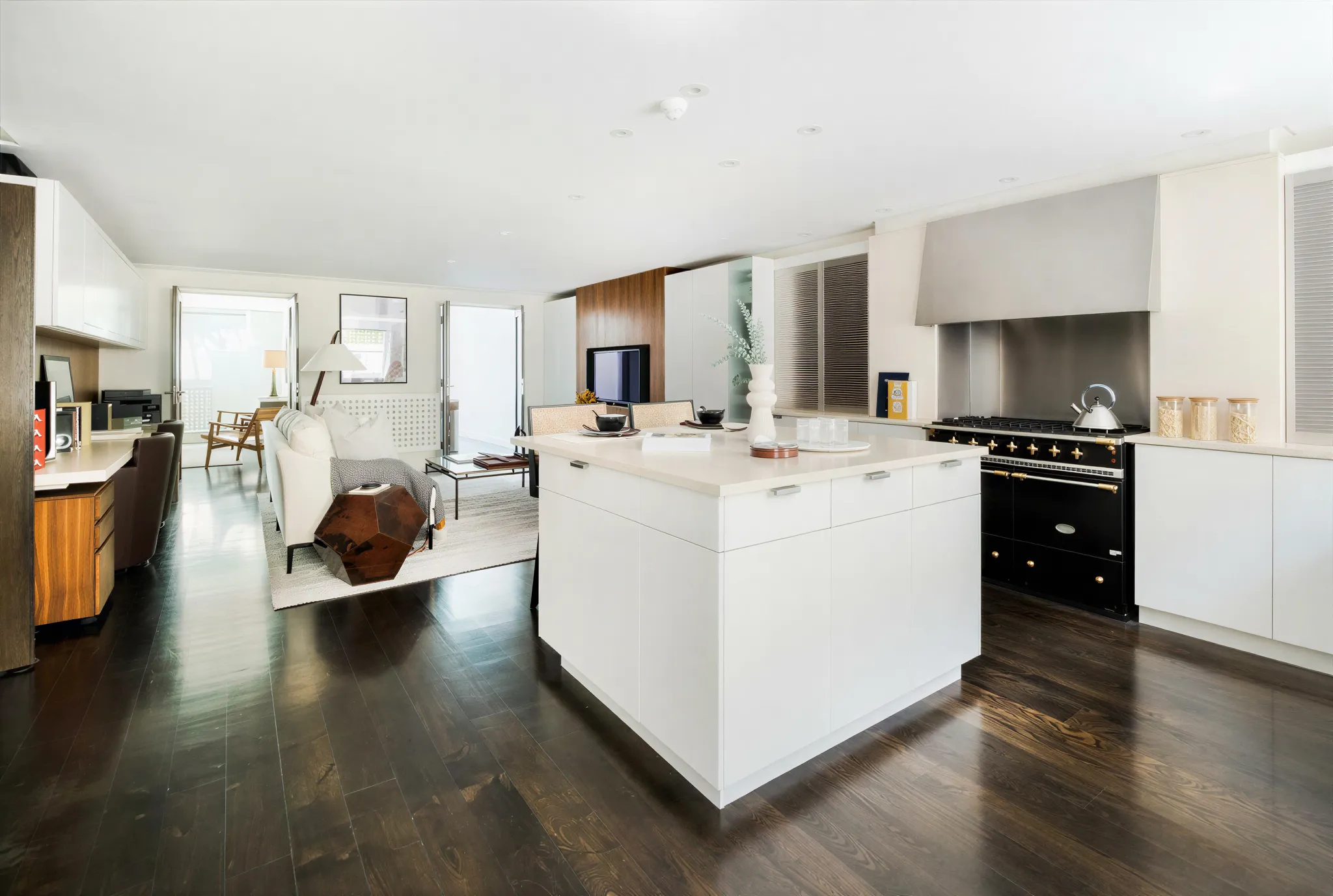 Queens Gate Estate (QGE283) — photo 8