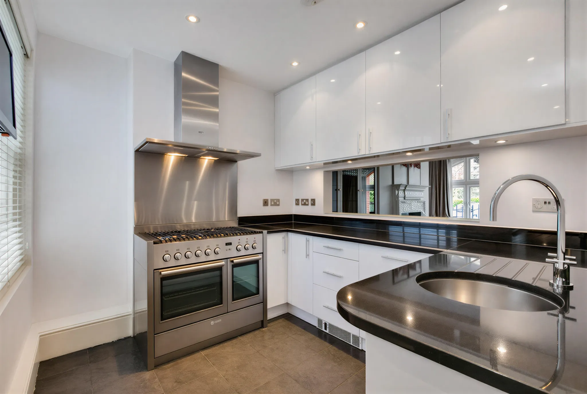 The Sussex Estate (TSE137) — photo 11