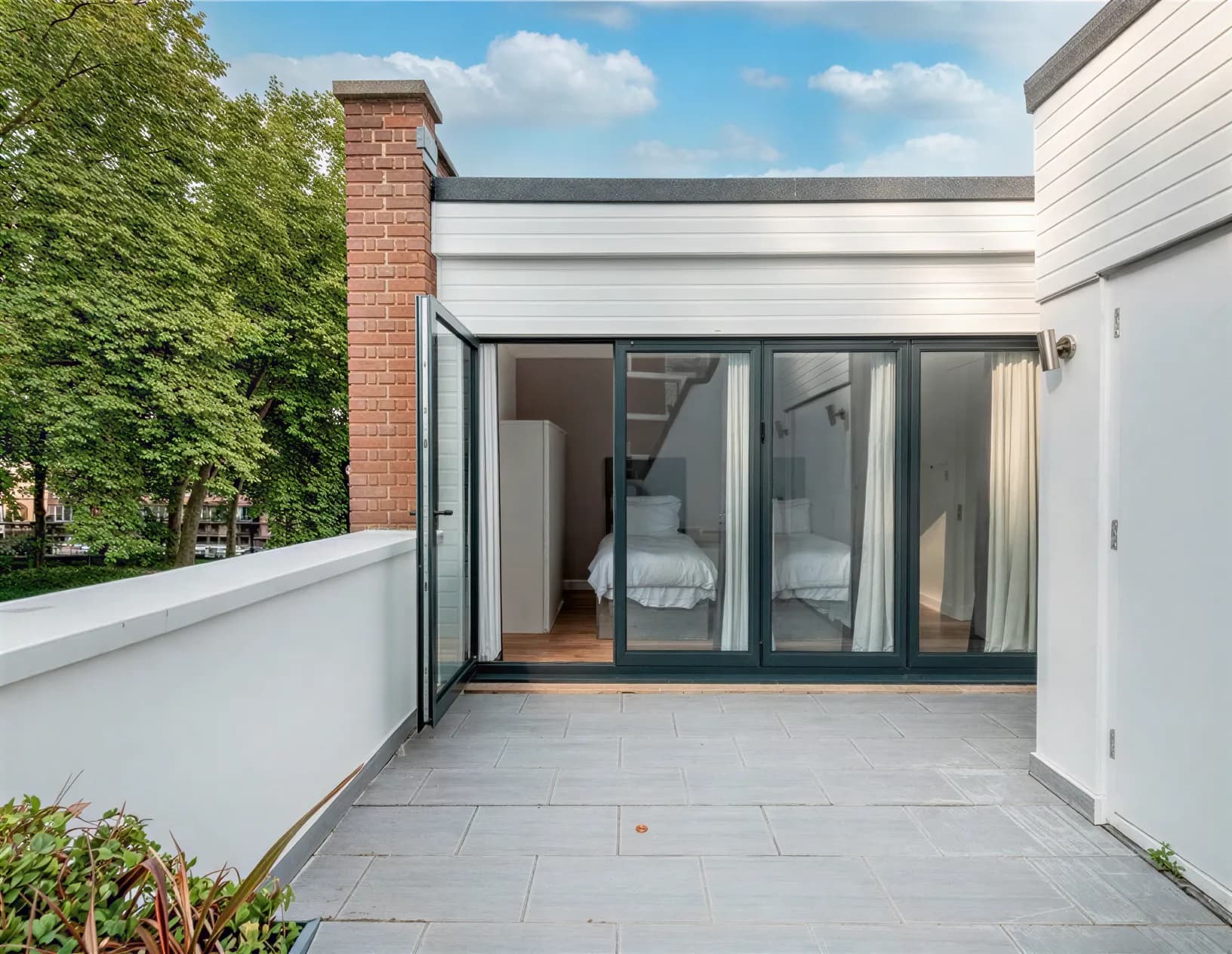 Hyde Park Estate (HPE305) — photo 2