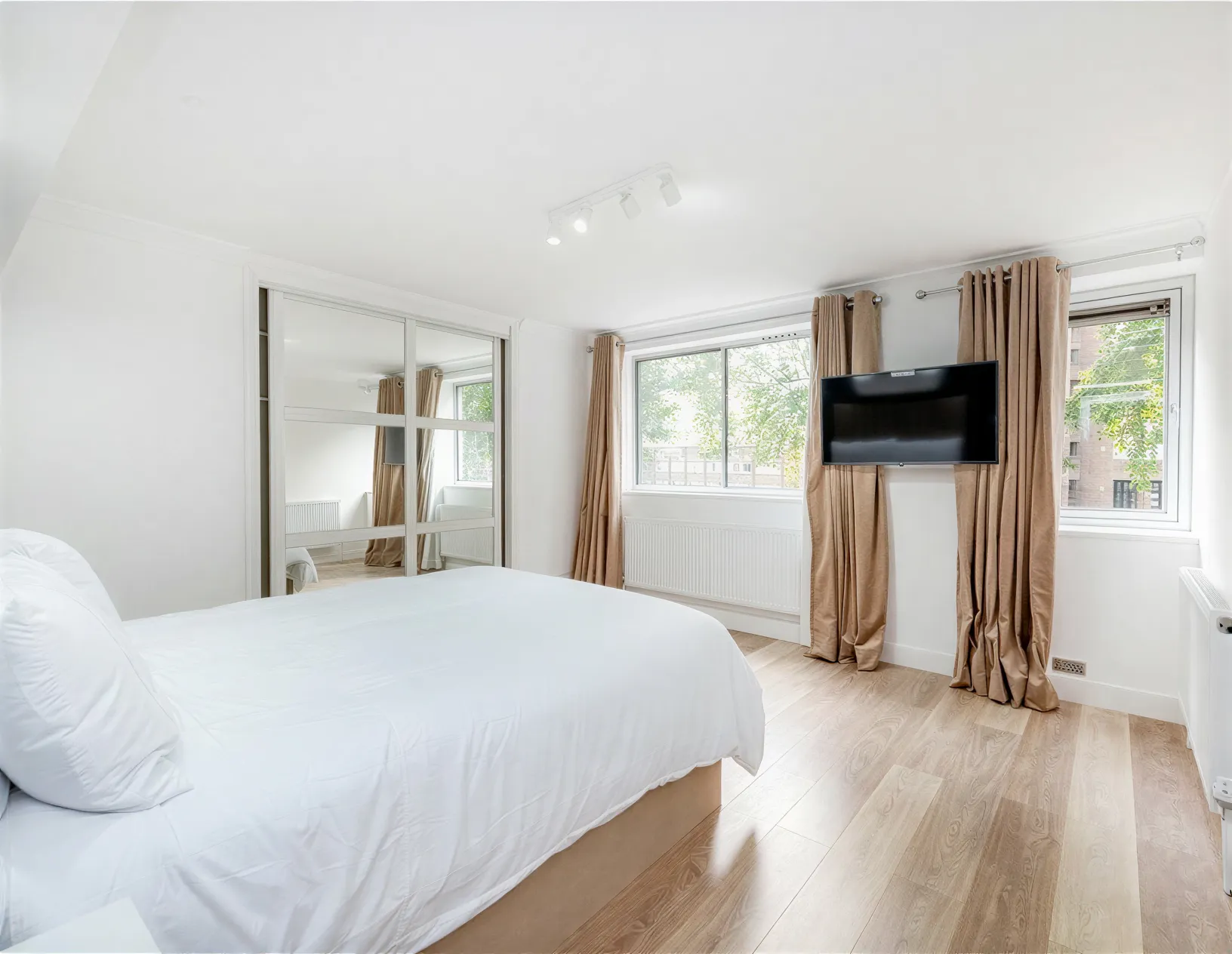 Hyde Park Estate (HPE305) — photo 9