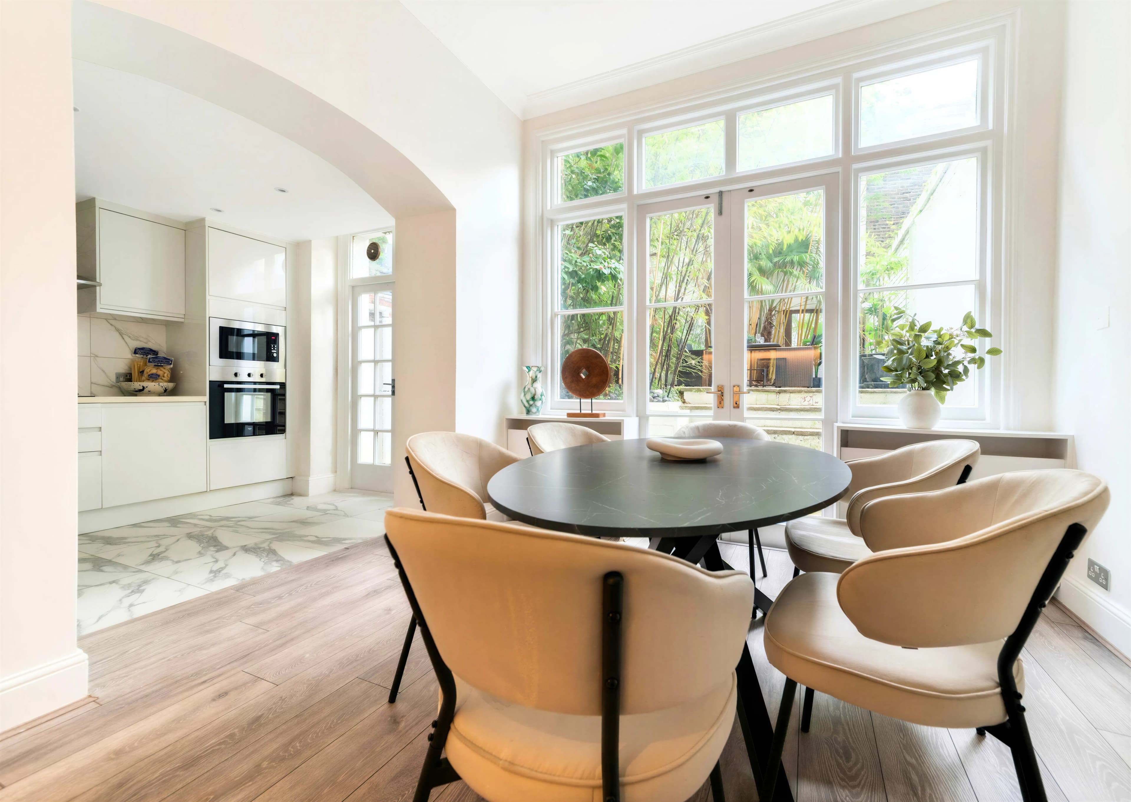 Roland Gardens (ROL382) — photo 31