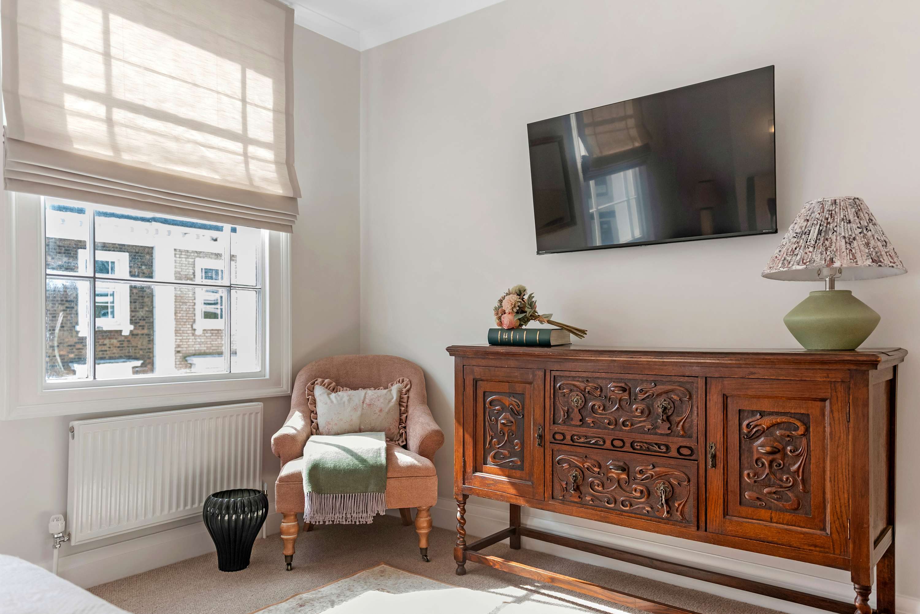 The Buckingham Estate (HS390) — photo 4