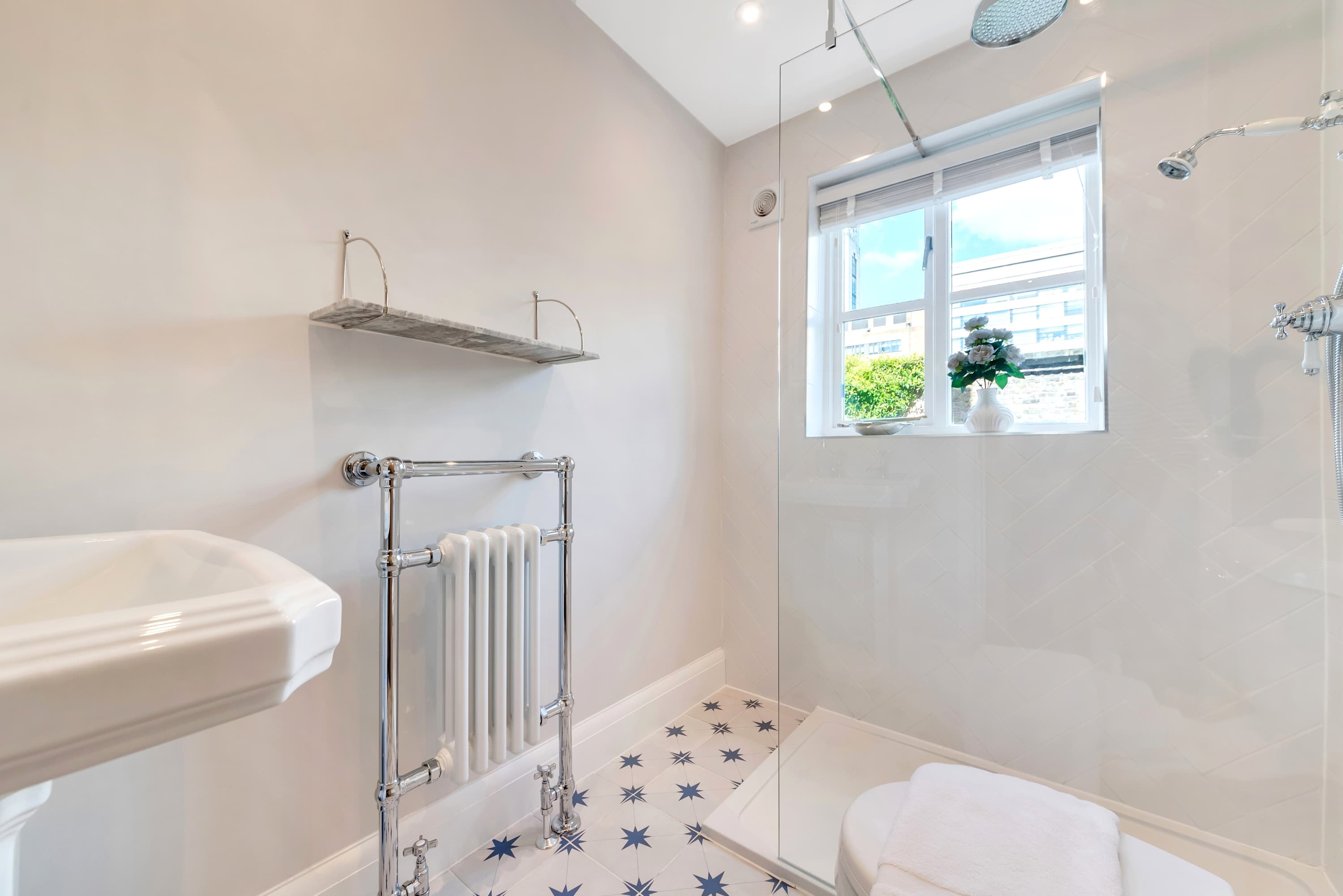 The Buckingham Estate (HS390) - photo 26