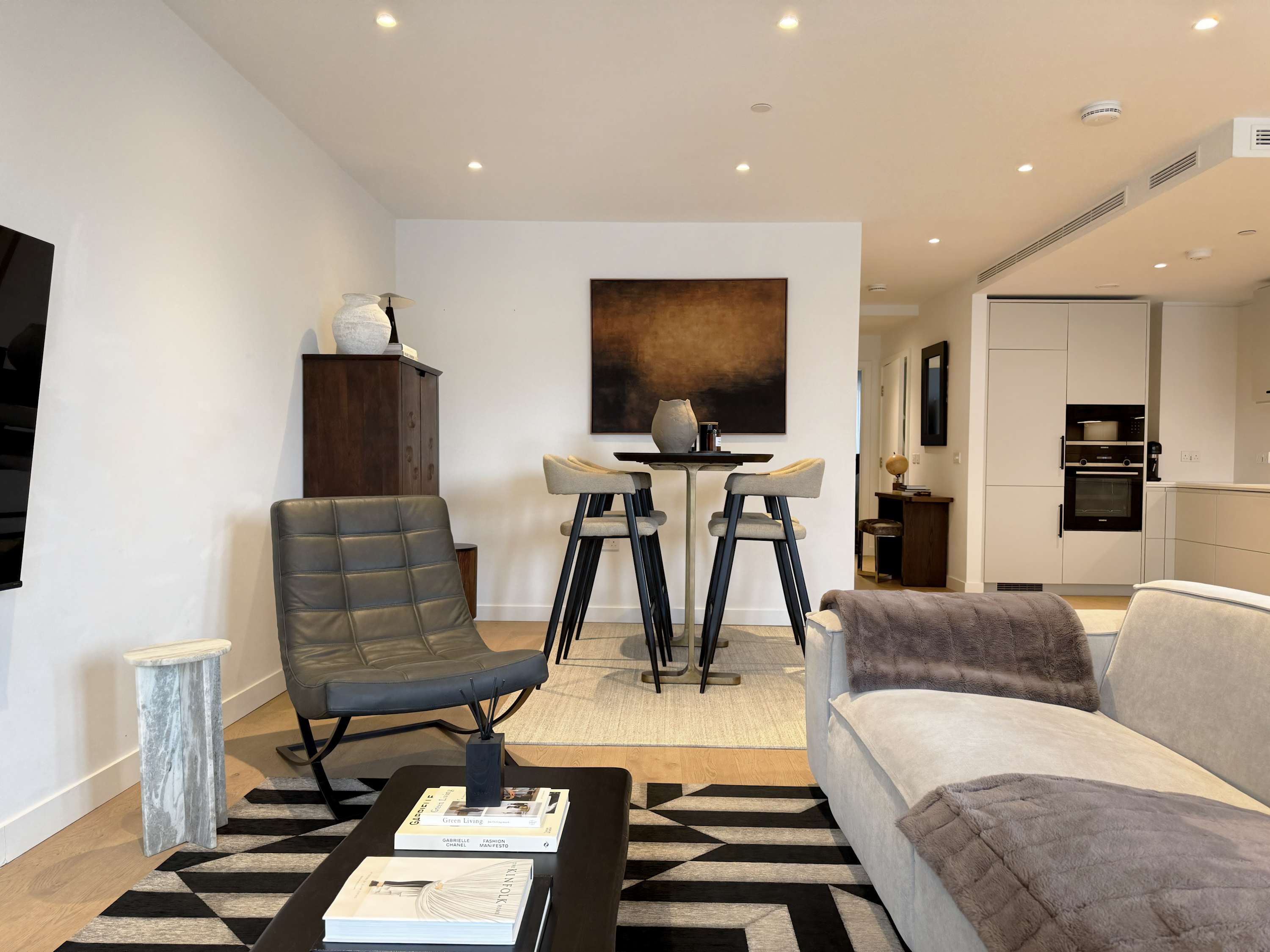 The Bloomsbury Suite II (DH392)