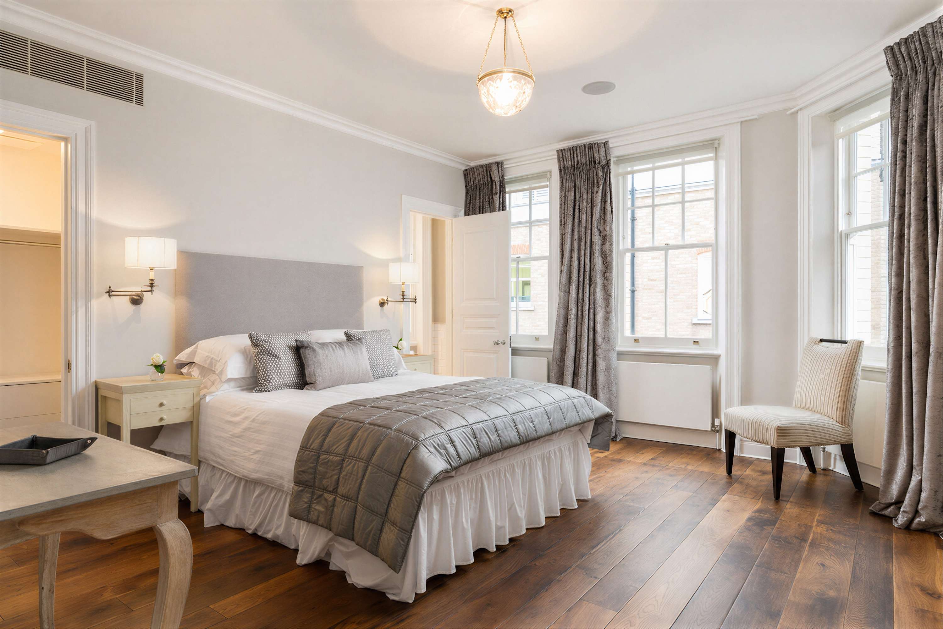 The Knightsbridge Townhouse II